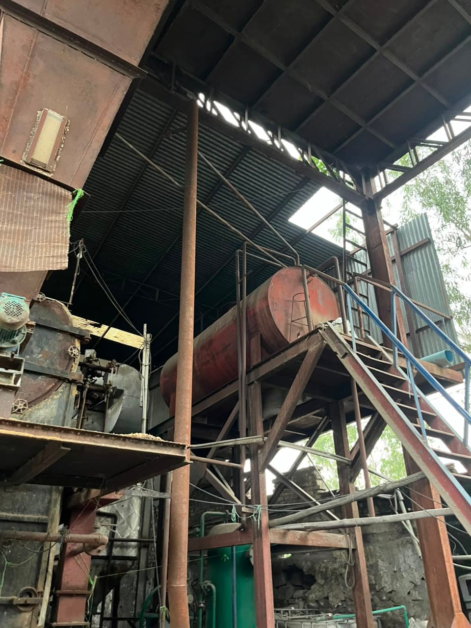 Boiler tank, rusted housing
